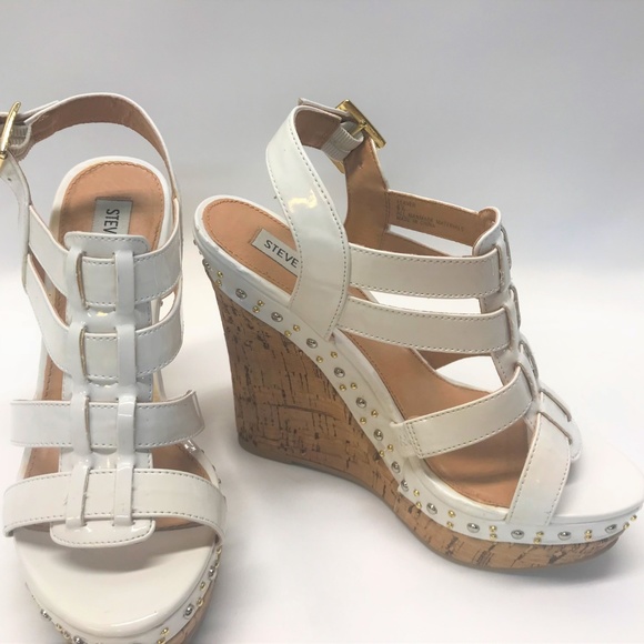 Steve Madden Feaver White Patent Leather Wedges - Picture 5 of 5